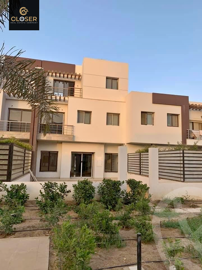 https://aqarmap.com.eg/ar/listing/5706534-for-sale-cairo-new-cairo-compounds-hyde-park-centre-ville-hyde-park