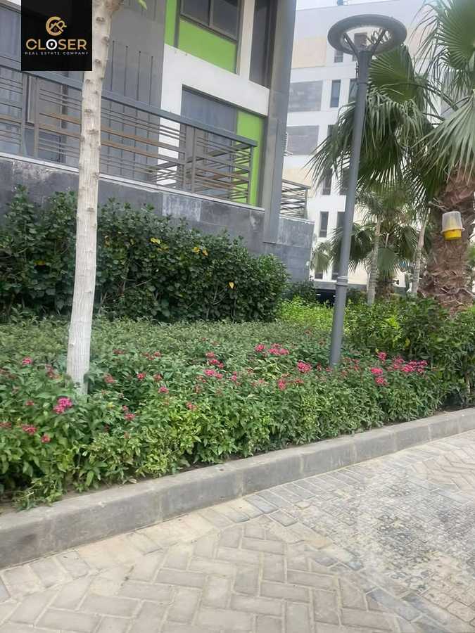https://aqarmap.com.eg/en/listing/5885574-for-sale-cairo-new-cairo-compounds-dh-ykwn-ryzdns-styl-hwm