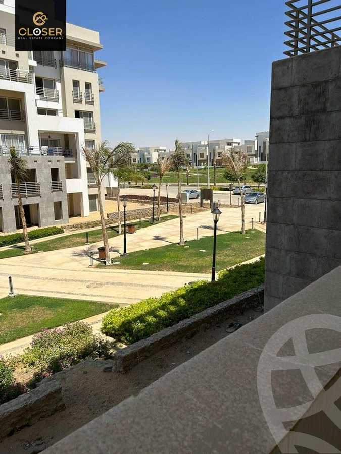 https://aqarmap.com.eg/ar/listing/5909342-for-sale-cairo-new-cairo-compounds-hyde-park-central-compound