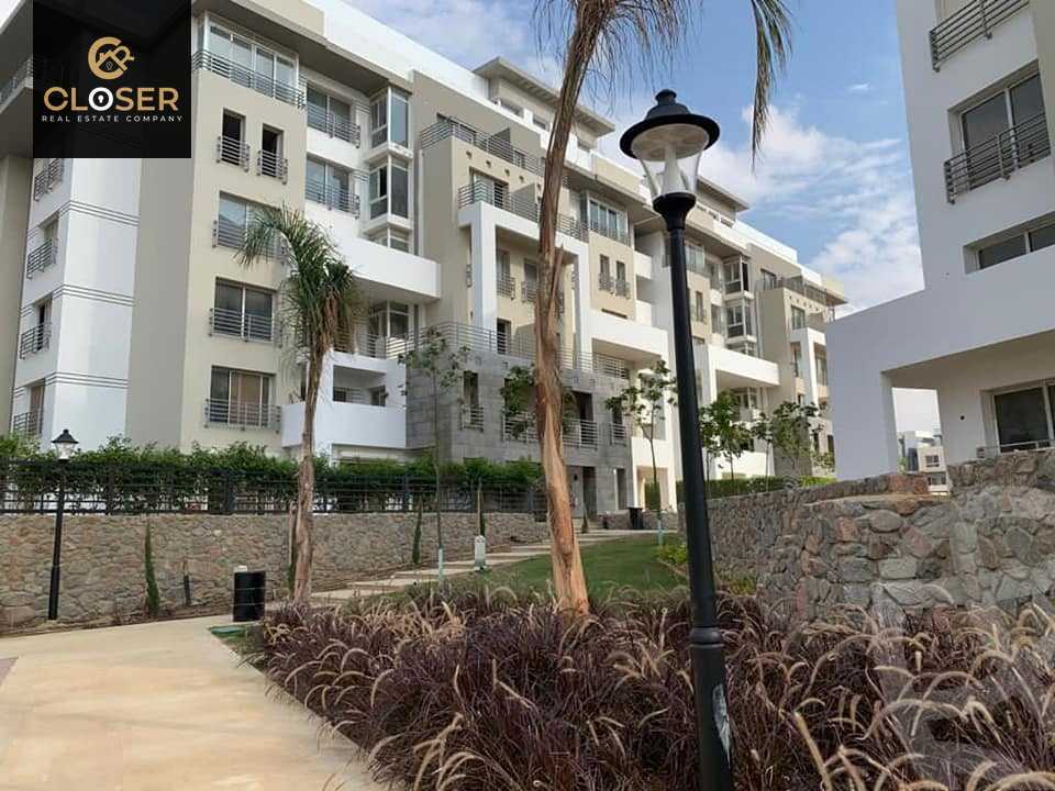 https://aqarmap.com.eg/en/listing/5910240-for-sale-cairo-new-cairo-compounds-hyde-park-central-compound