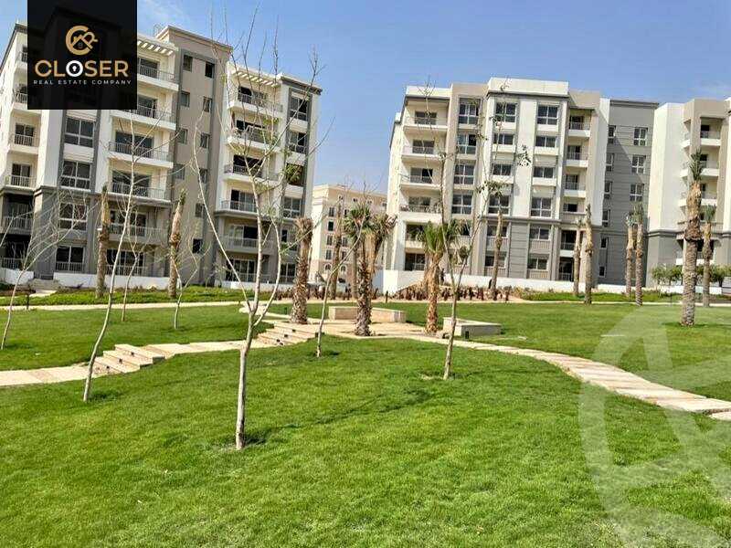 https://aqarmap.com.eg/en/listing/5910549-for-sale-cairo-new-cairo-compounds-hyde-park-central-compound