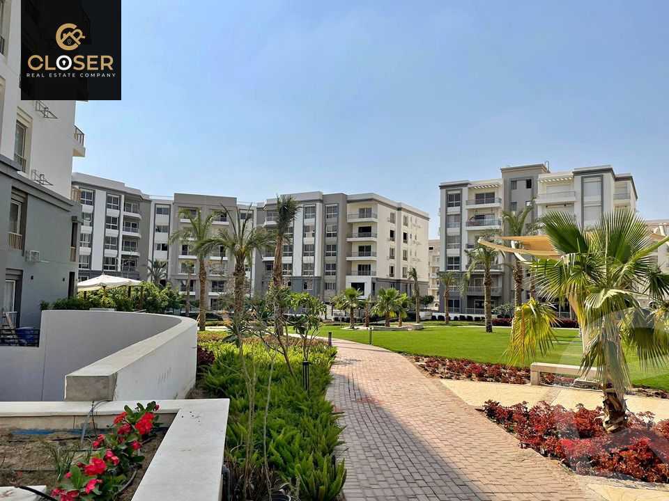 https://aqarmap.com.eg/en/listing/5910725-for-sale-cairo-new-cairo-compounds-hyde-park-central-compound