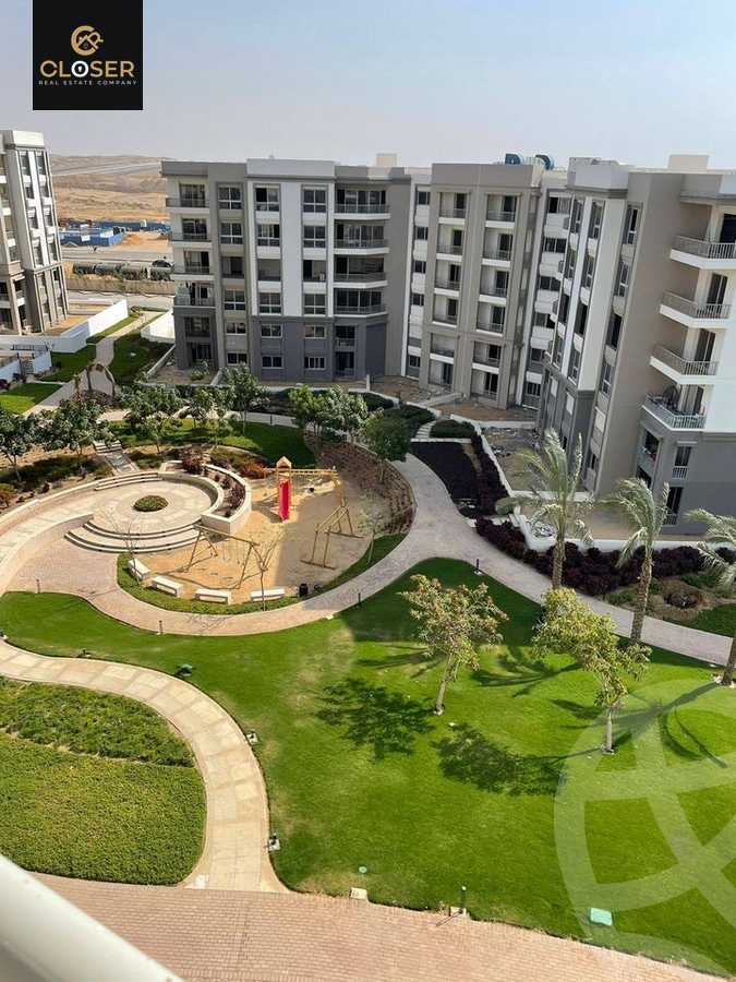 https://aqarmap.com.eg/en/listing/5910901-for-sale-cairo-new-cairo-compounds-hyde-park-central-compound