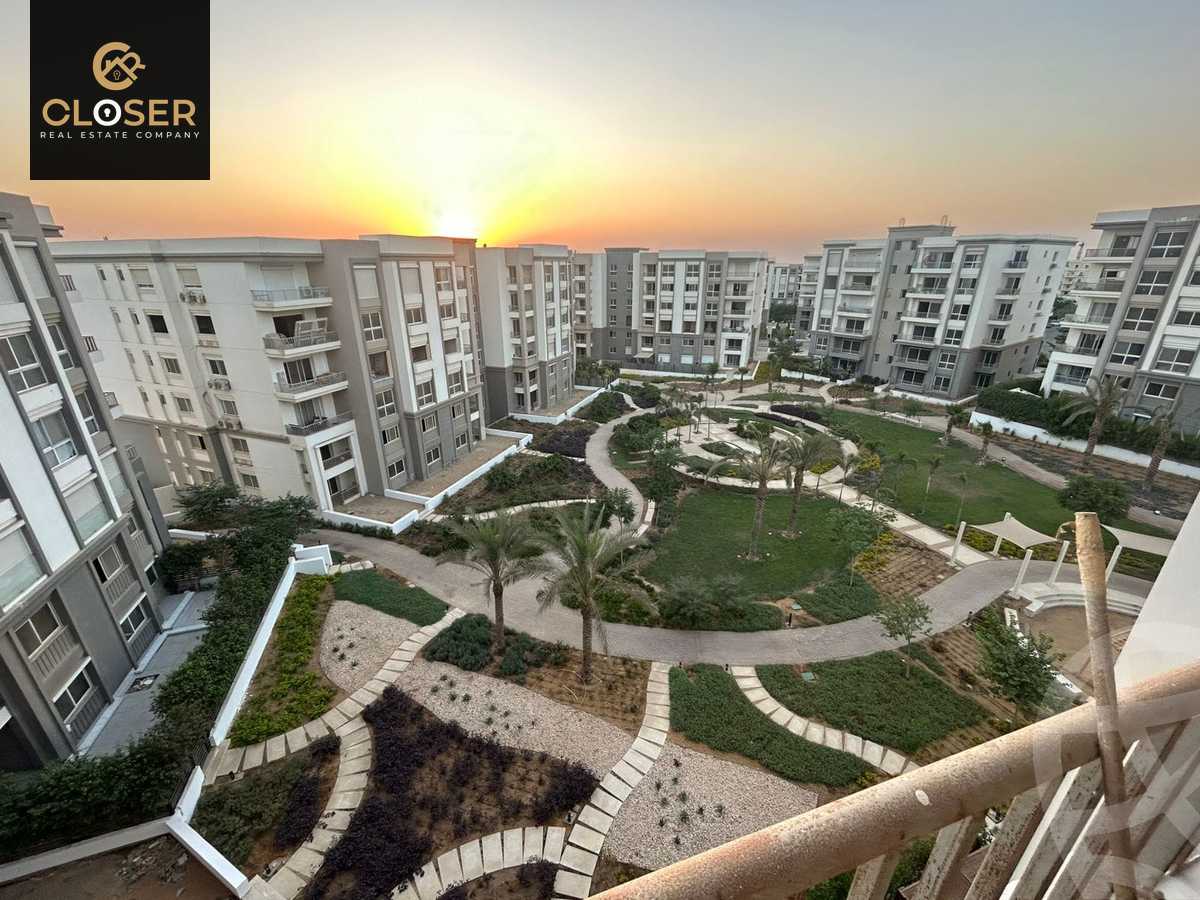 https://aqarmap.com.eg/en/listing/5910901-for-sale-cairo-new-cairo-compounds-hyde-park-central-compound