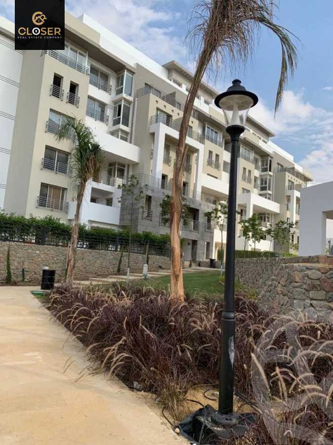 https://aqarmap.com.eg/en/listing/5925490-for-sale-cairo-new-cairo-compounds-hyde-park