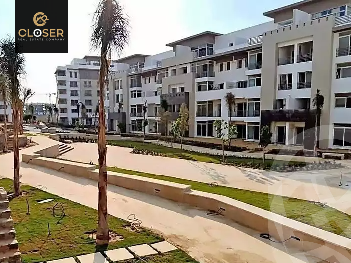 https://aqarmap.com.eg/en/listing/5909342-for-sale-cairo-new-cairo-compounds-hyde-park-central-compound