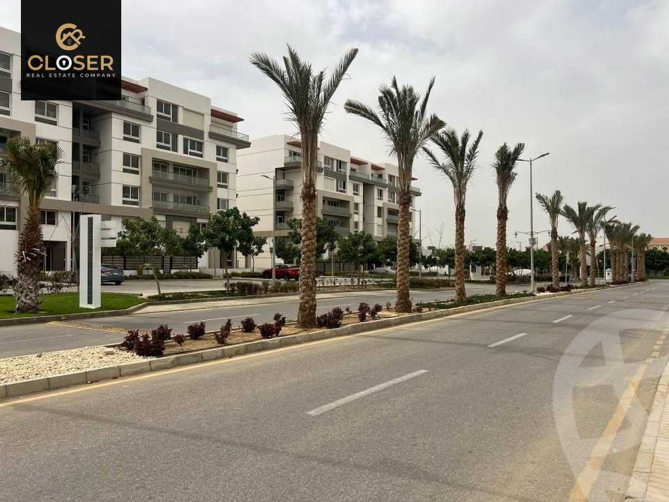 https://aqarmap.com.eg/en/listing/6088386-for-sale-cairo-new-cairo-compounds-hyde-park-greens-hyde-park-compound