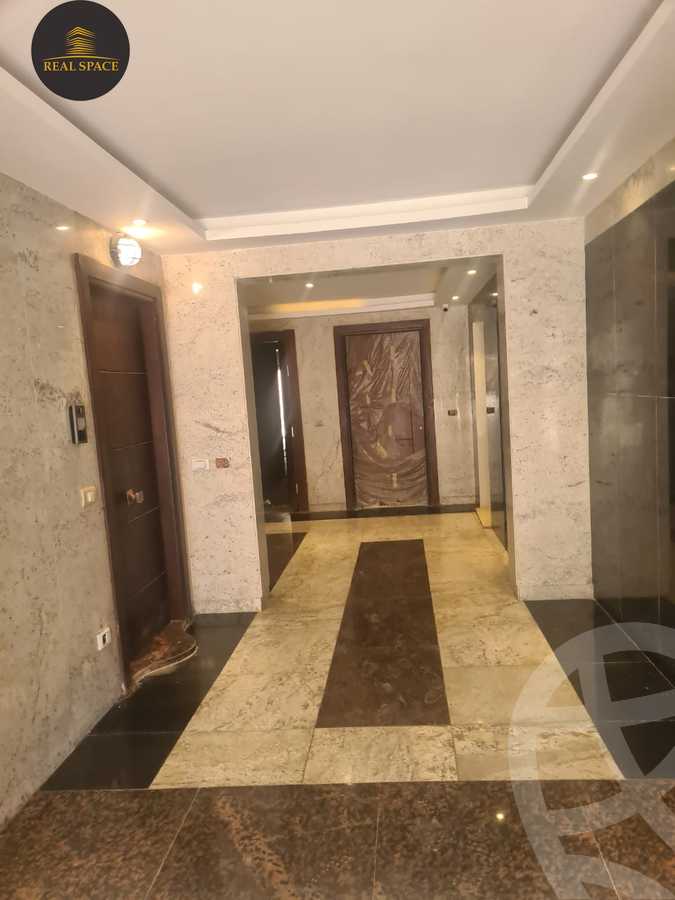 https://aqarmap.com.eg/ar/listing/4902984-for-sale-cairo-new-cairo-compounds-galleria-moon-valley