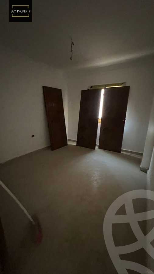 https://aqarmap.com.eg/en/listing/5279722-for-sale-cairo-6th-of-october-el-tawsaat-el-shamalya-hy-2000-qt