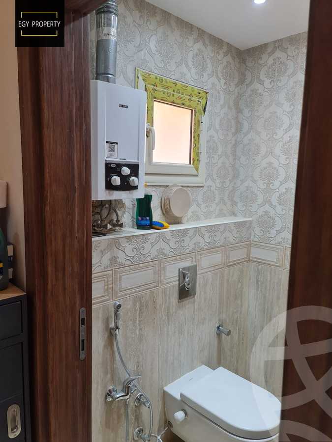 https://aqarmap.com.eg/en/listing/5279884-for-sale-cairo-el-sheikh-zayed-city-compounds-el-khamayel