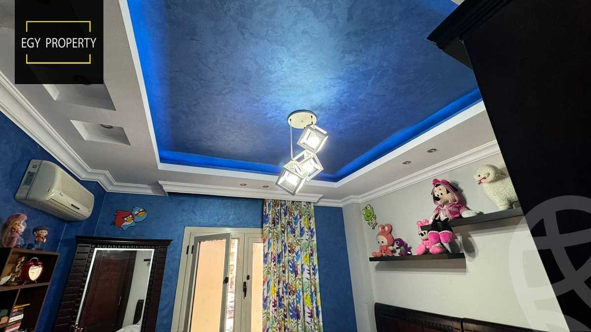 https://aqarmap.com.eg/ar/listing/5280128-for-sale-cairo-6th-of-october-el-ahyaa-neighborhood-4th-school-st