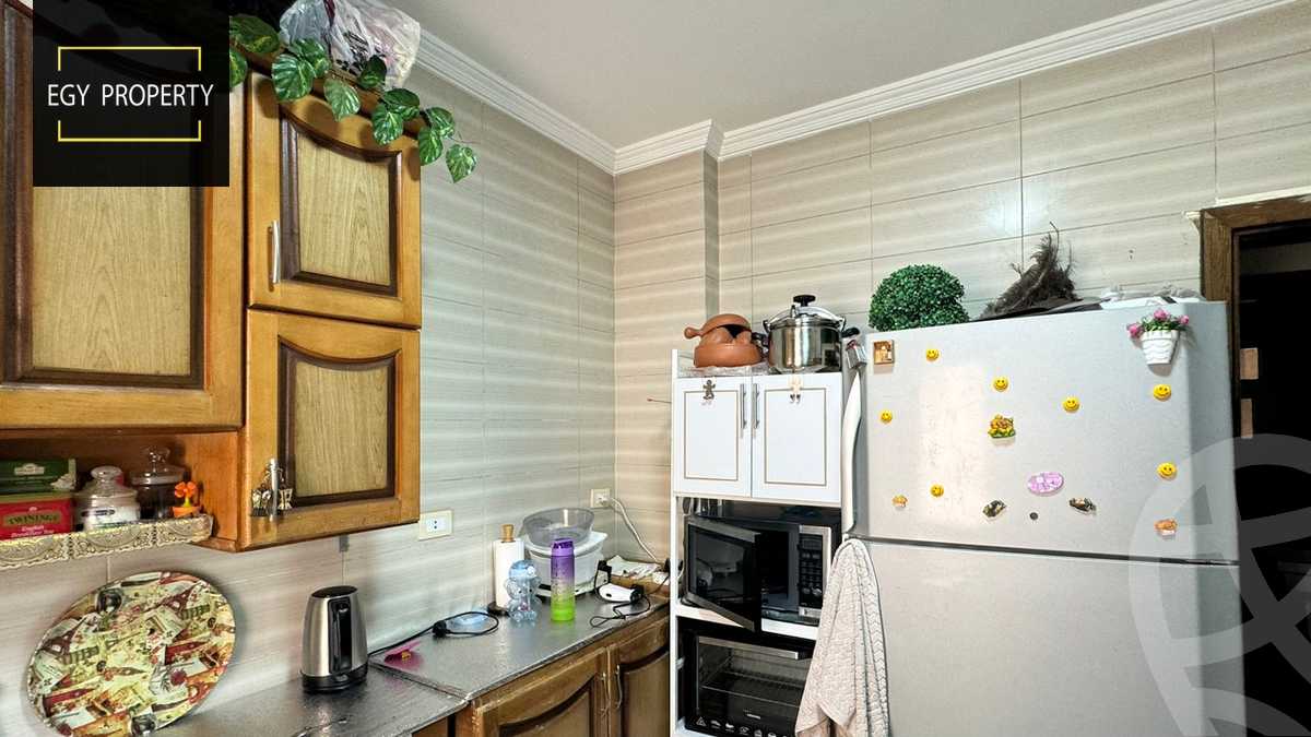 https://aqarmap.com.eg/ar/listing/5280128-for-sale-cairo-6th-of-october-el-ahyaa-neighborhood-4th-school-st
