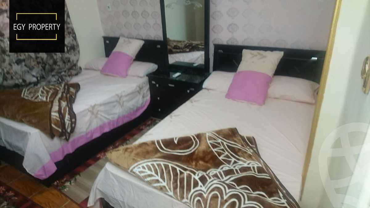 https://aqarmap.com.eg/en/listing/5282768-for-sale-cairo-6th-of-october-el-ahyaa-neighborhood-7th-mecca-el-mokarrama-st