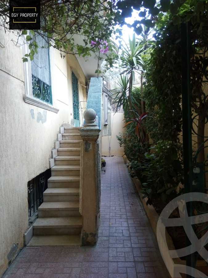 https://aqarmap.com.eg/en/listing/5283425-for-sale-cairo-6th-of-october-el-ahyaa-neighborhood-4th-school-st