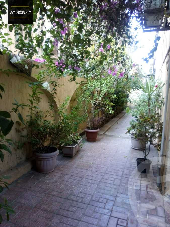 https://aqarmap.com.eg/en/listing/5283425-for-sale-cairo-6th-of-october-el-ahyaa-neighborhood-4th-school-st