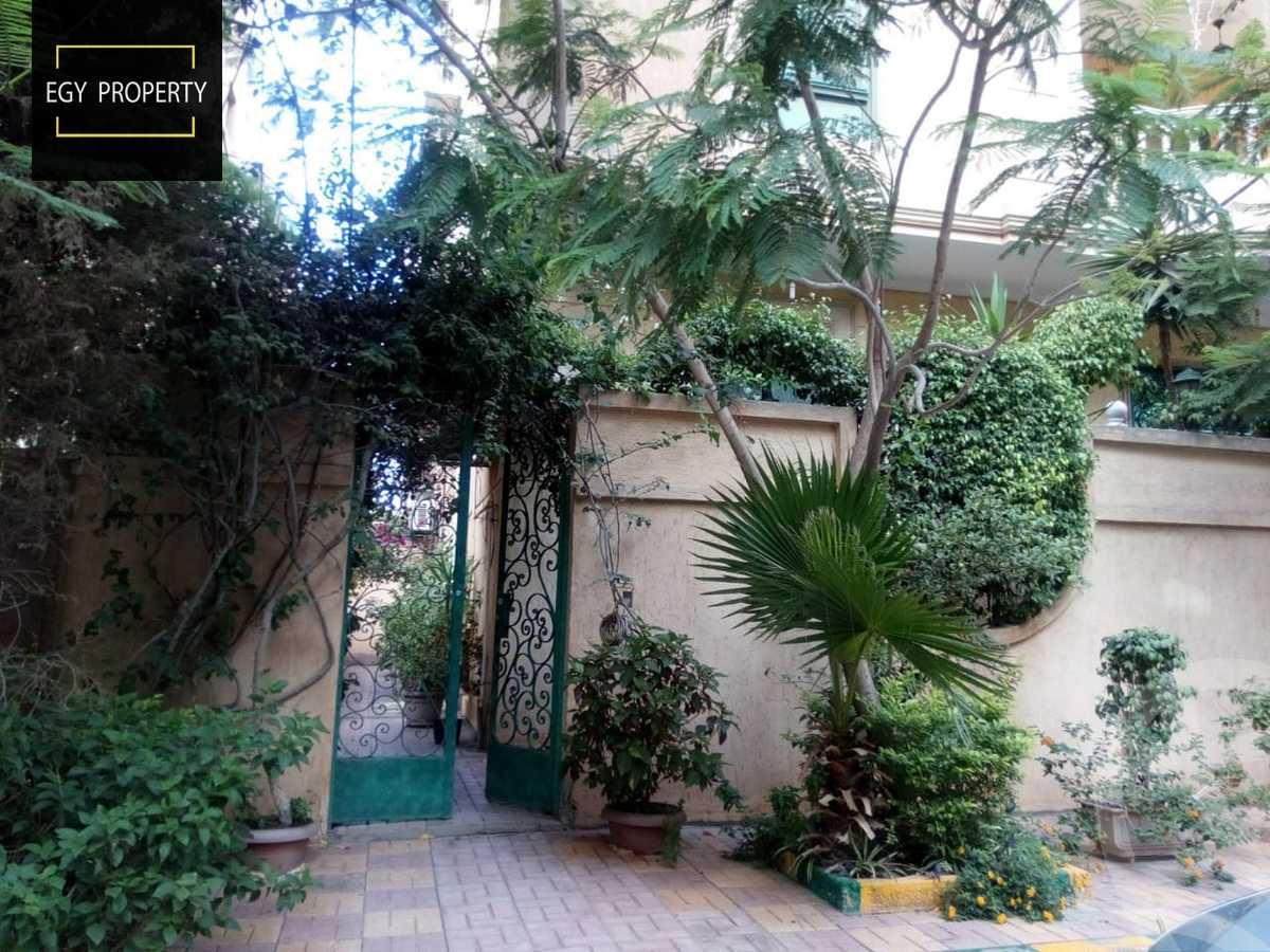 https://aqarmap.com.eg/en/listing/5283425-for-sale-cairo-6th-of-october-el-ahyaa-neighborhood-4th-school-st