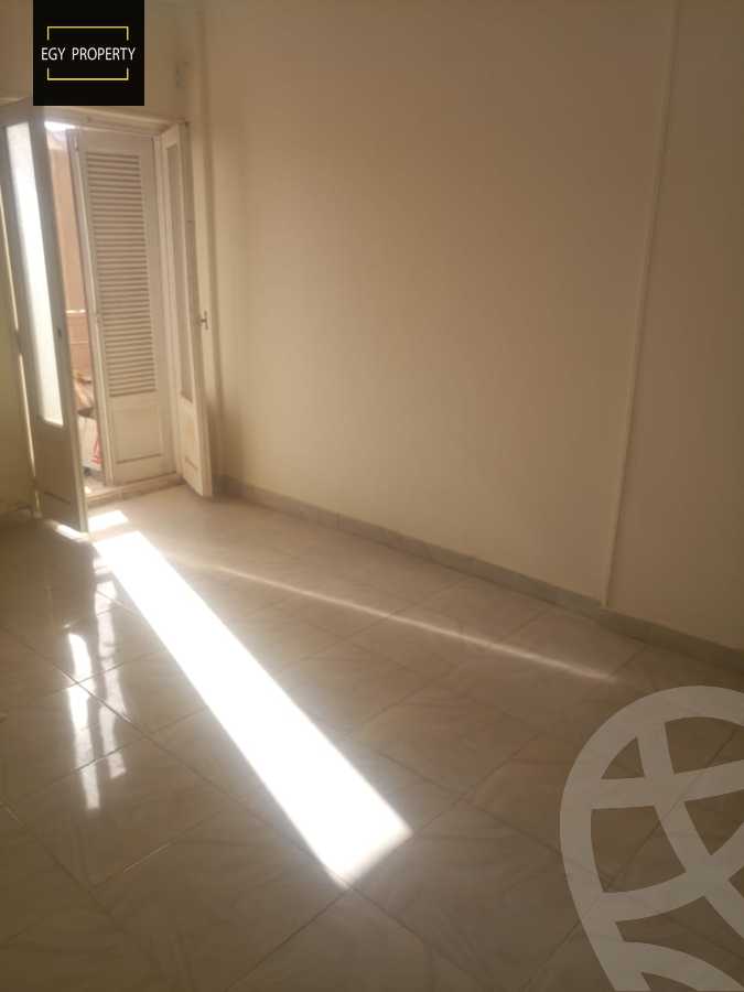 https://aqarmap.com.eg/en/listing/5309149-for-rent-cairo-6th-of-october-el-ahyaa-neighborhood-4th-school-st