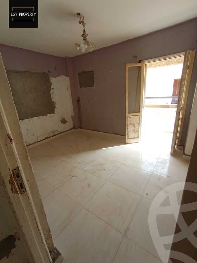 https://aqarmap.com.eg/ar/listing/5312851-for-sale-cairo-6th-of-october-el-ahyaa-neighborhood-3rd-al-hay-al-thalith-st