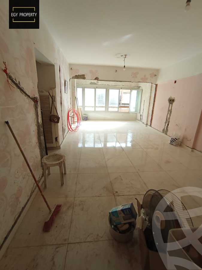 https://aqarmap.com.eg/ar/listing/5312851-for-sale-cairo-6th-of-october-el-ahyaa-neighborhood-3rd-al-hay-al-thalith-st