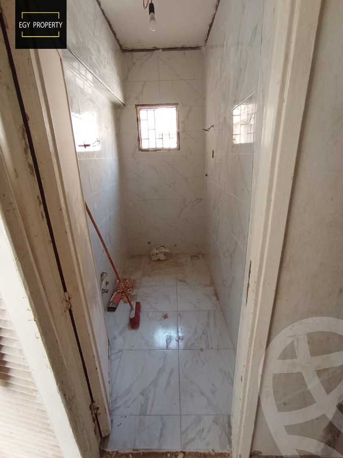 https://aqarmap.com.eg/ar/listing/5312851-for-sale-cairo-6th-of-october-el-ahyaa-neighborhood-3rd-al-hay-al-thalith-st