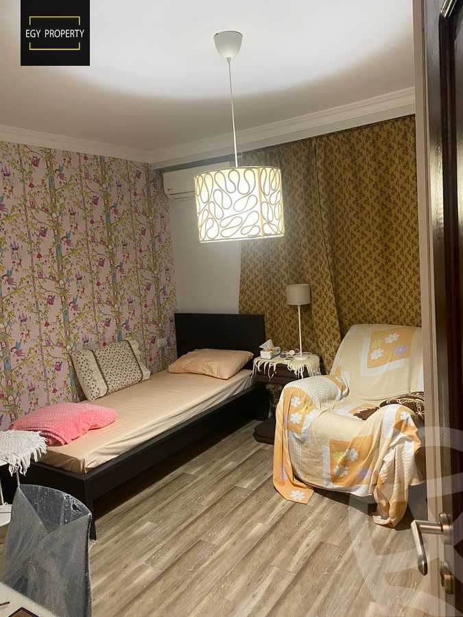https://aqarmap.com.eg/en/listing/5312889-for-sale-cairo-el-sheikh-zayed-city-compounds-el-khamayel