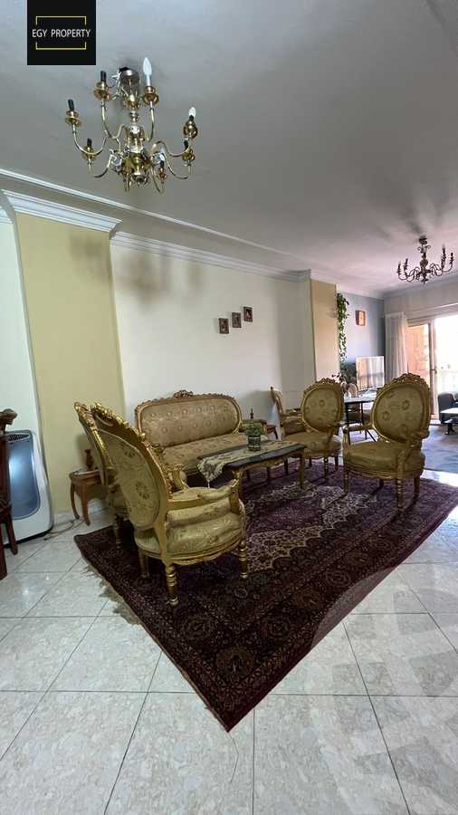 https://aqarmap.com.eg/en/listing/5313341-for-sale-cairo-6th-of-october-el-ahyaa-neighborhood-8th-el-tahrir-rd