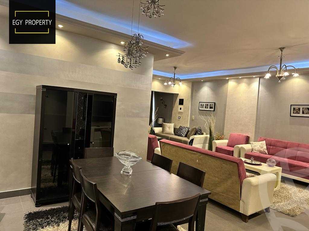 https://aqarmap.com.eg/en/listing/5328755-for-sale-cairo-el-sheikh-zayed-city-compounds-el-khamayel