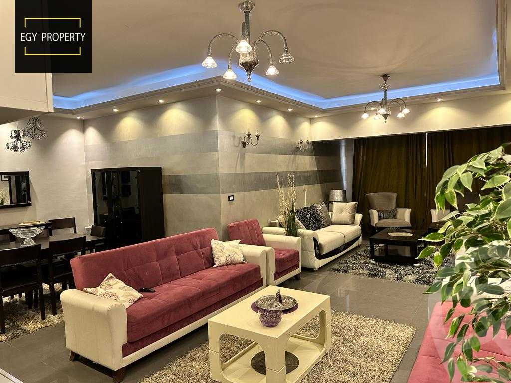 https://aqarmap.com.eg/en/listing/5328755-for-sale-cairo-el-sheikh-zayed-city-compounds-el-khamayel