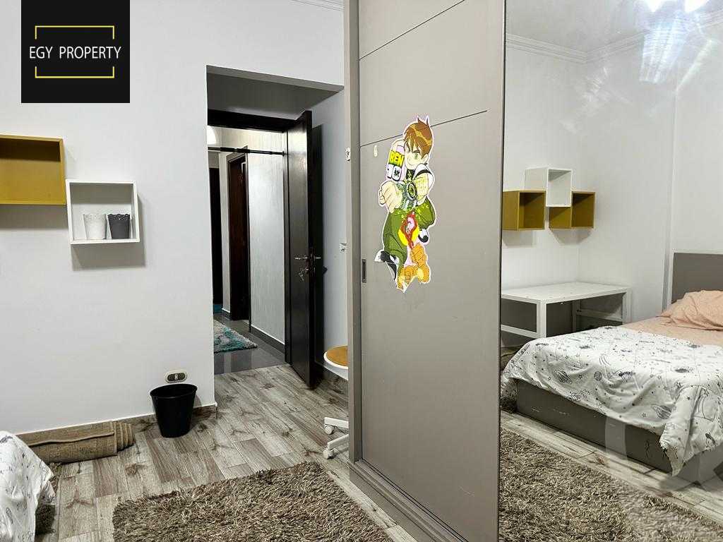 https://aqarmap.com.eg/en/listing/5328755-for-sale-cairo-el-sheikh-zayed-city-compounds-el-khamayel