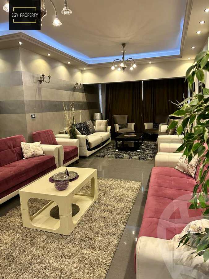 https://aqarmap.com.eg/en/listing/5328755-for-sale-cairo-el-sheikh-zayed-city-compounds-el-khamayel