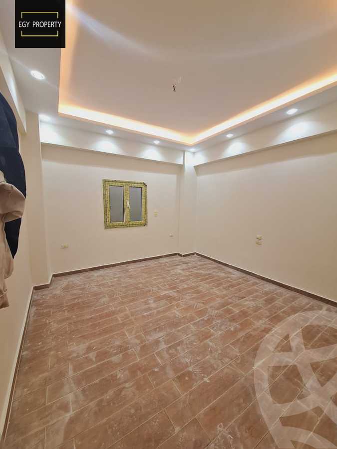 https://aqarmap.com.eg/en/listing/5328929-for-sale-cairo-6th-of-october-el-ahyaa-neighborhood-2nd-divided-from-al-kafrawei-st