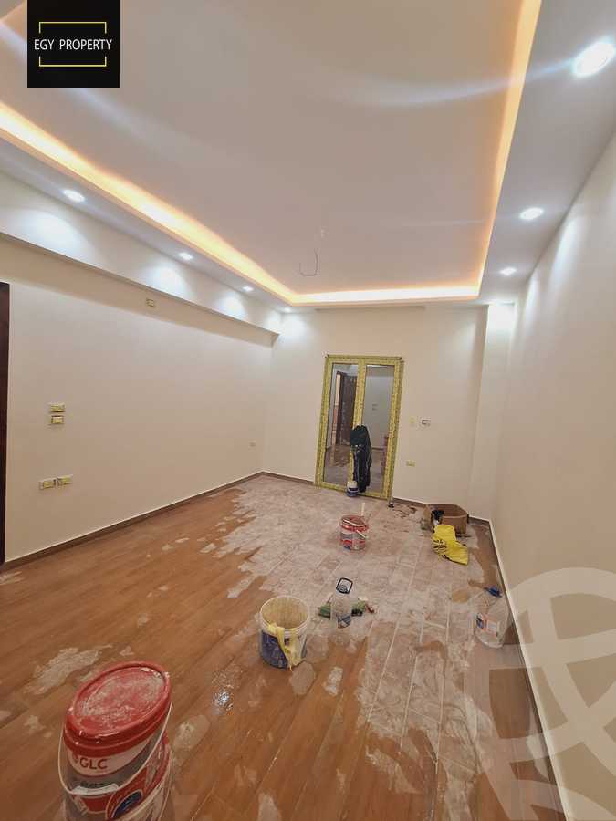 https://aqarmap.com.eg/en/listing/5328929-for-sale-cairo-6th-of-october-el-ahyaa-neighborhood-2nd-divided-from-al-kafrawei-st