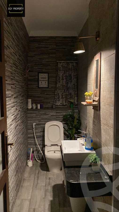 https://aqarmap.com.eg/ar/listing/5385997-for-sale-cairo-6th-of-october-el-ahyaa-neighborhood-4th-school-st