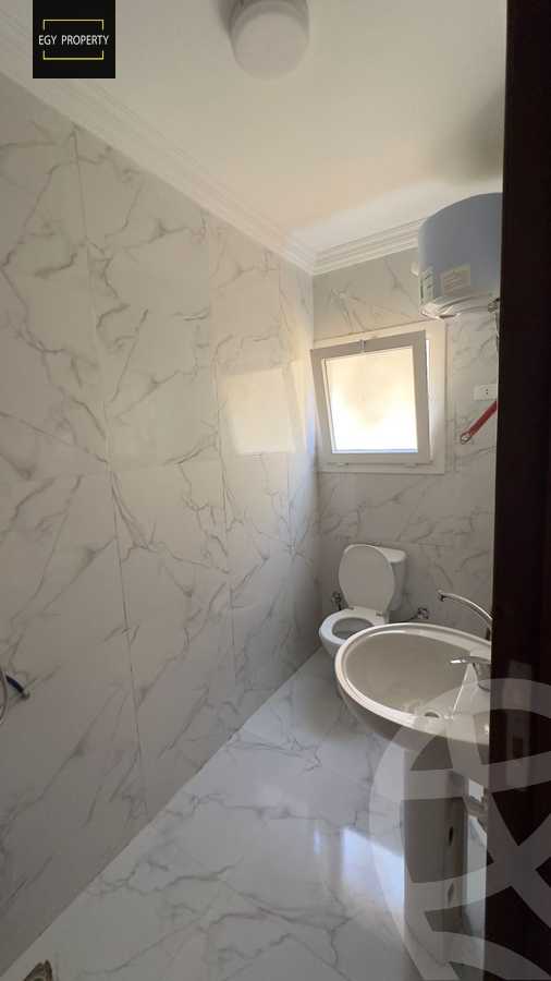 https://aqarmap.com.eg/ar/listing/5405312-for-sale-cairo-6th-of-october-el-ahyaa-neighborhood-1st-eighth-neighborhood
