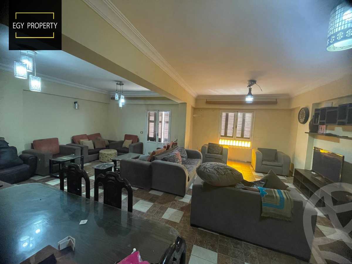 https://aqarmap.com.eg/en/listing/5405484-for-sale-cairo-6th-of-october-el-ahyaa-neighborhood-2nd-divided-from-al-kafrawei-st