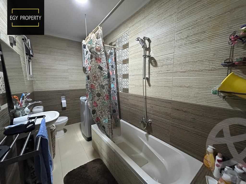 https://aqarmap.com.eg/ar/listing/5405729-for-sale-cairo-6th-of-october-garb-someed-neighborhood-1st