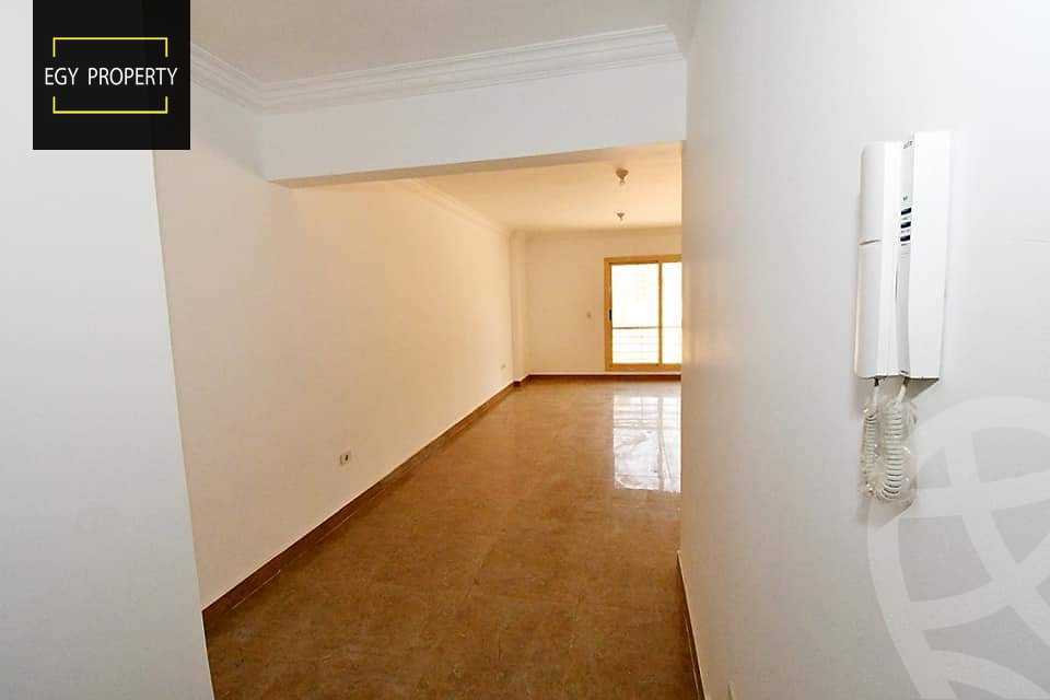 https://aqarmap.com.eg/en/listing/5408497-for-sale-cairo-el-sheikh-zayed-city-compounds-jn-1