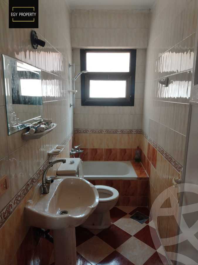 https://aqarmap.com.eg/ar/listing/5408923-for-rent-cairo-6th-of-october-el-ahyaa-neighborhood-1st-el-kawthar-st