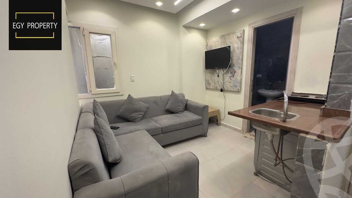 https://aqarmap.com.eg/ar/listing/5413063-for-rent-cairo-6th-of-october-el-ahyaa-neighborhood-1st-eighth-neighborhood