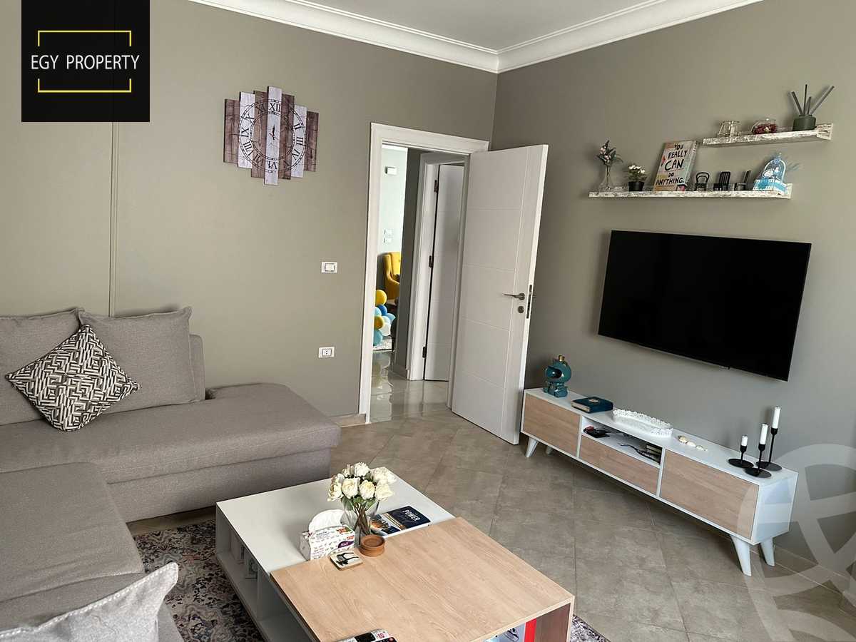 https://aqarmap.com.eg/ar/listing/5413200-for-sale-cairo-6th-of-october-el-ahyaa-neighborhood-5th-street-2