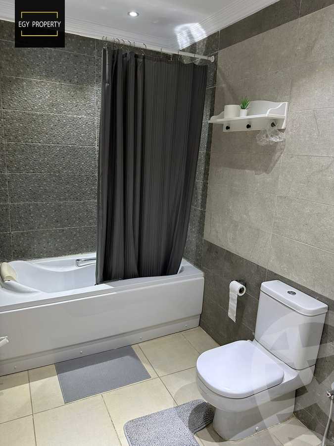 https://aqarmap.com.eg/ar/listing/5413200-for-sale-cairo-6th-of-october-el-ahyaa-neighborhood-5th-street-2