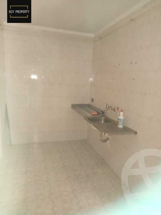 https://aqarmap.com.eg/en/listing/5421190-for-rent-cairo-6th-of-october-el-ahyaa-neighborhood-4th-school-st