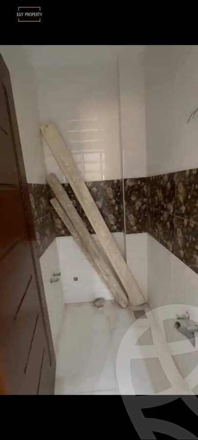 https://aqarmap.com.eg/ar/listing/5436125-for-sale-cairo-6th-of-october-el-ahyaa-neighborhood-5th-street-2
