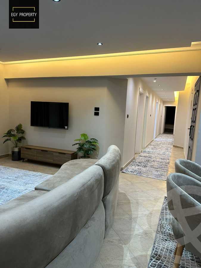 https://aqarmap.com.eg/ar/listing/5438552-for-rent-cairo-6th-of-october-el-ahyaa-neighborhood-1st-al-maahad