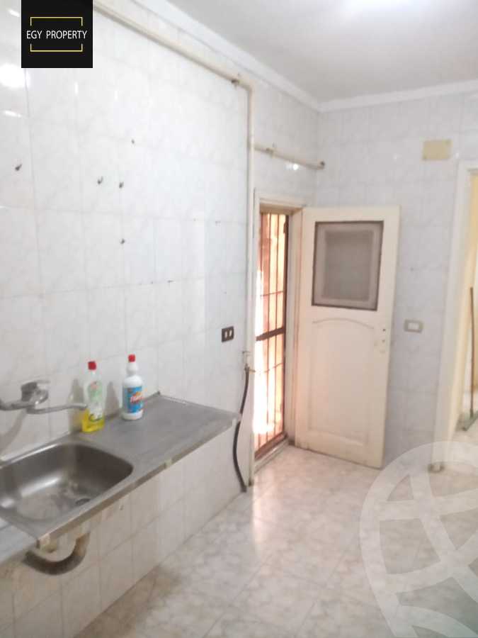 https://aqarmap.com.eg/en/listing/5439118-for-rent-cairo-6th-of-october-el-ahyaa-neighborhood-4th-school-st