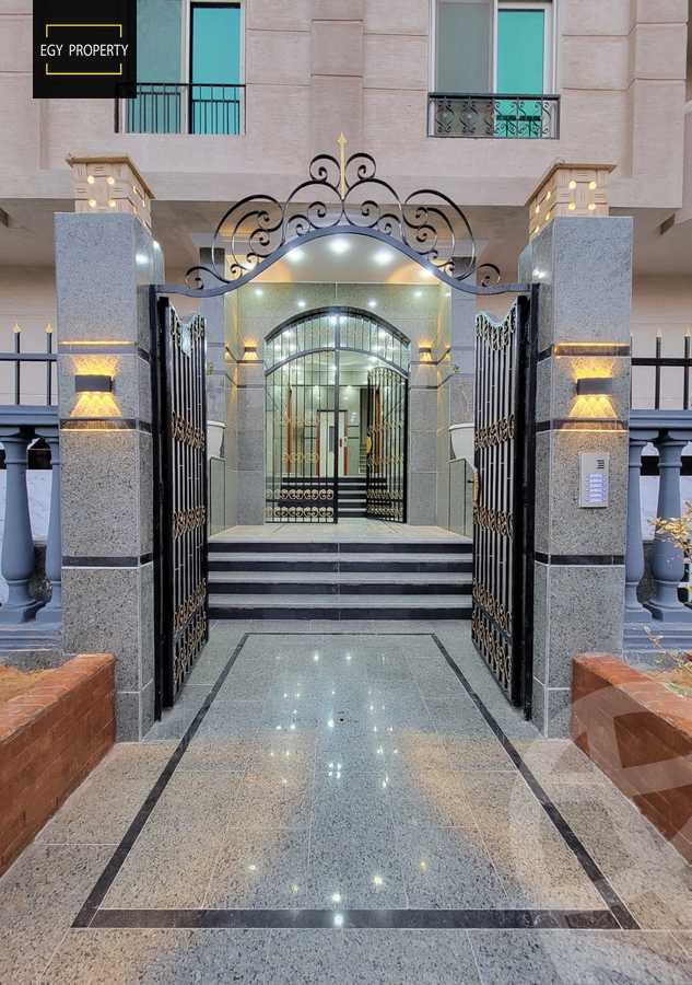 https://aqarmap.com.eg/en/listing/5470924-for-sale-cairo-el-sheikh-zayed-city-el-hay-elthamen-area-1