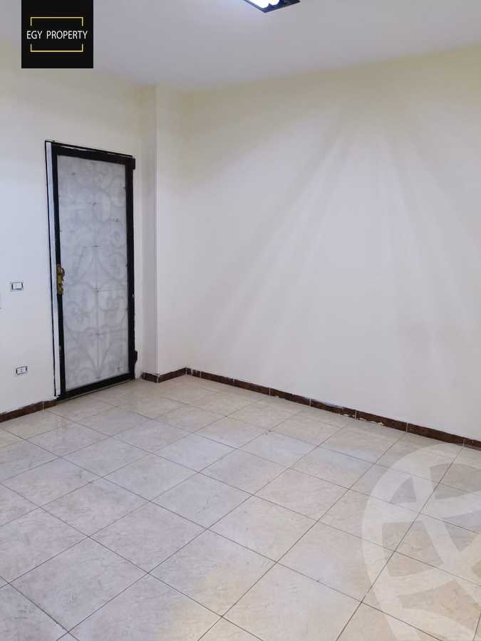 https://aqarmap.com.eg/en/listing/5470946-for-sale-cairo-6th-of-october-el-ahyaa-neighborhood-1st