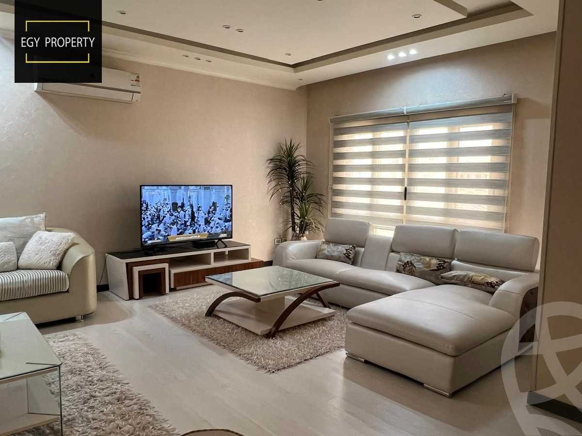 https://aqarmap.com.eg/en/listing/5471020-for-sale-cairo-el-sheikh-zayed-city-compounds-el-khamayel