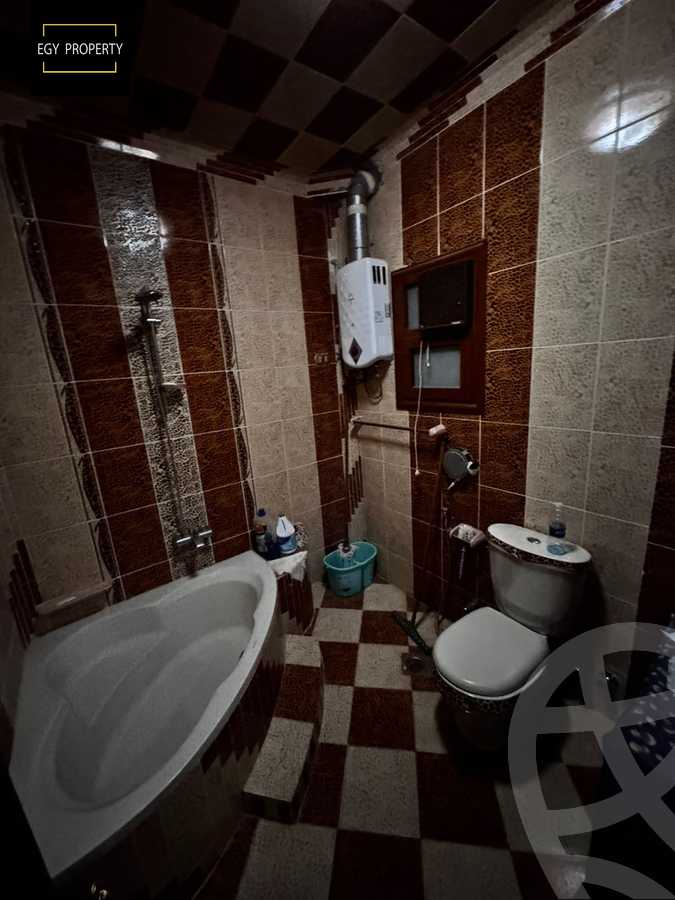 https://aqarmap.com.eg/ar/listing/5471073-for-sale-cairo-6th-of-october-el-ahyaa-neighborhood-3rd-al-hay-al-thalith-st