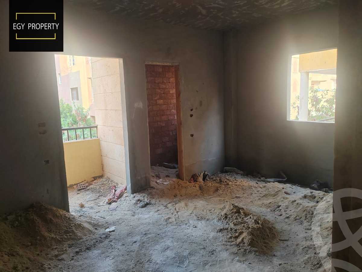 https://aqarmap.com.eg/en/listing/5471131-for-sale-cairo-6th-of-october-el-ahyaa-neighborhood-2nd-divided-from-al-kafrawei-st